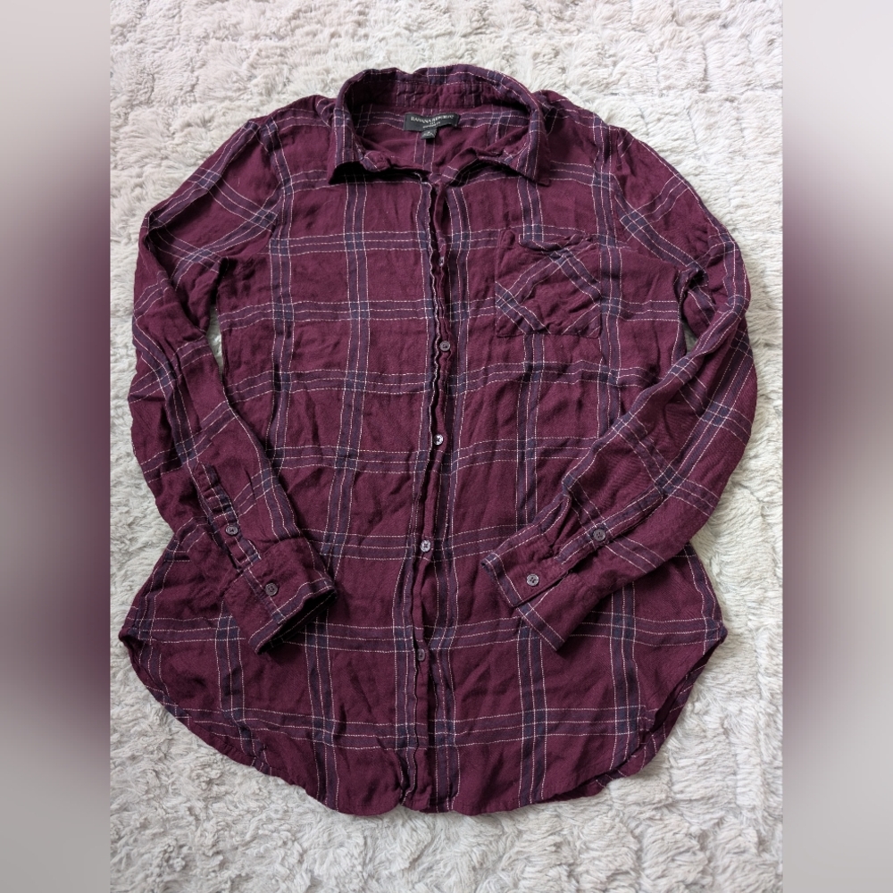 Banana Republic Plaid Button Down Burgundy Navy White Slides Women's Size Small
